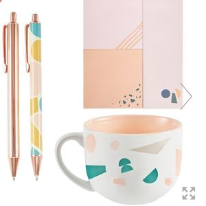 HP 🎉Sienna XO cozy at home set